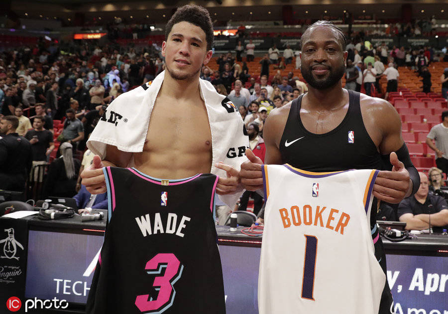 布兰卡揭秘伊布转会巴萨内幕，埃托奥加5000万促成交易（布兰卡披露伊布加盟巴萨内情：埃托奥+5000万促成交易）