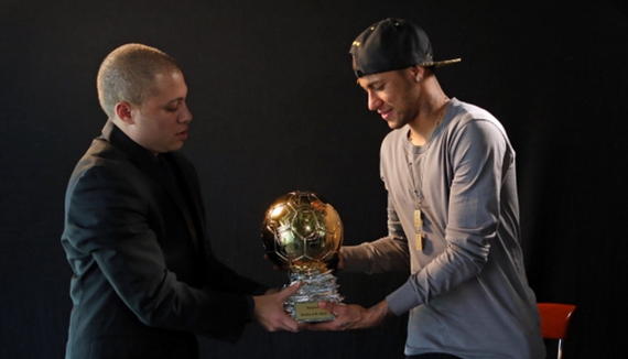 CBA揭幕战半场：布朗&塔克合砍25分，广厦51-41山西（CBA揭幕战半场战报：广厦51-41领先山西，布朗与塔克合砍25分）