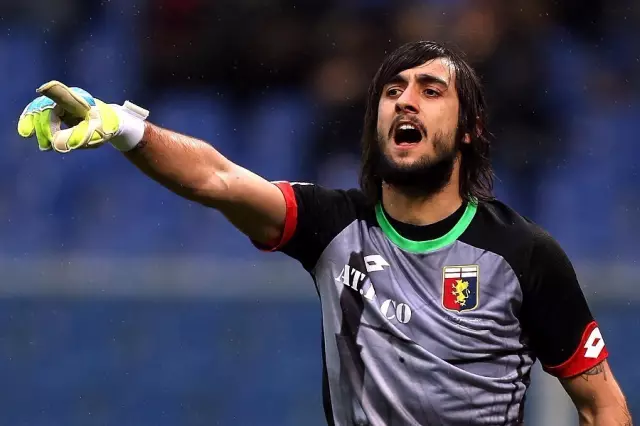 记者：斯图加特开始谈法比奥-维埃拉，阿森纳要价3000-3500万（记者称斯图加特启动引进法比奥-维埃拉的谈判，阿森纳标价3000至3500万）