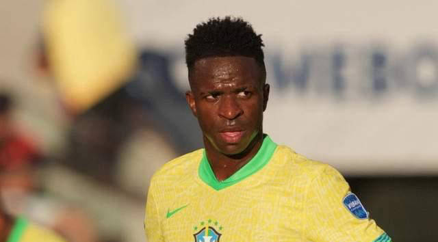 记者：虽然帕夫洛维奇无大碍，但战斯图加特他将轮休磁卡首发（记者：帕夫洛维奇伤情无虞，战斯图加特轮休；磁卡顶替首发）