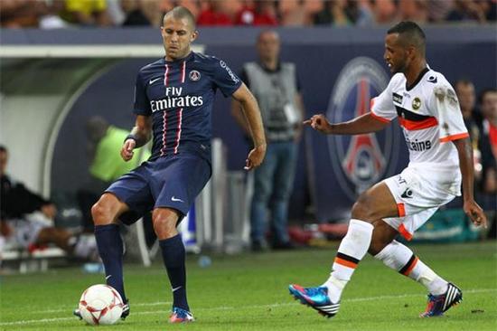 关键时刻谁在承担责任（危急关头，谁来扛起责任？）