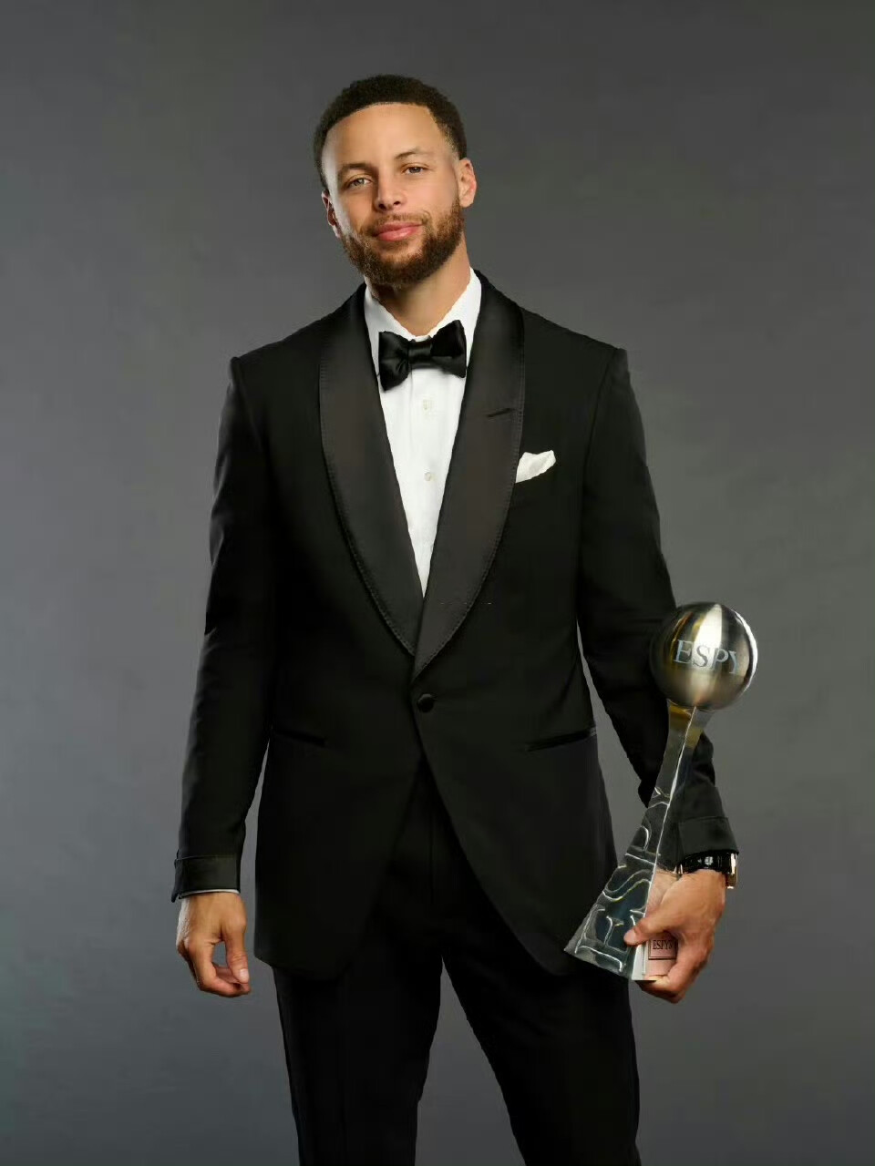 2025年女运动员收入榜单！网球霸榜，谷爱凌力压郑钦文，萨巴第2（2025女运动员收入榜出炉：网坛统治，谷爱凌力压郑钦文，萨巴伦卡第2）