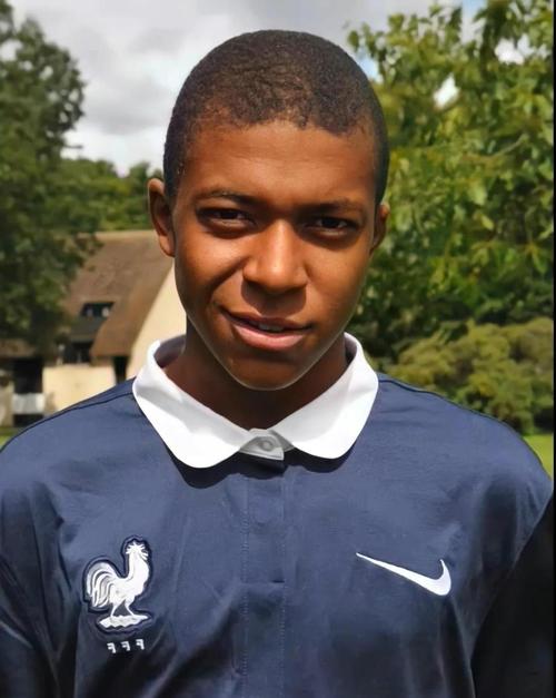 世体：在对马竞的比赛后，小蜘蛛的表现让巴萨对他的兴趣降温（世体：小蜘蛛战马竞未达预期，巴萨对其引援兴趣转冷）