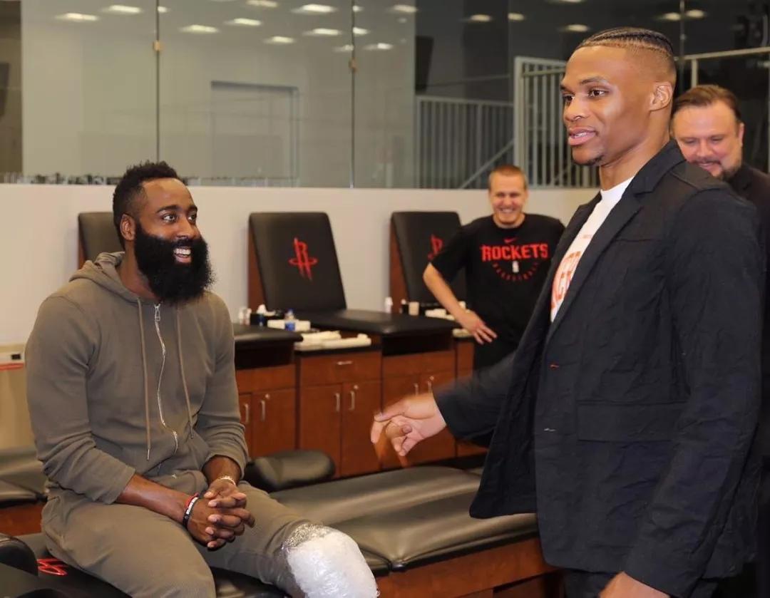 仅次于拉莫斯和魔笛，佩里西奇是欧冠打入点球第三年长的球员（佩里西奇位列欧冠点球进球年长榜第三，仅逊拉莫斯与莫德里奇）