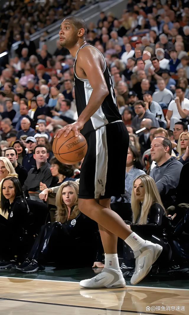 与4结缘，多特5轮欧冠联赛有4轮打入4球，剩下1轮被曼城进4球（多特欧冠5轮皆与数字4相连：4场各进4球，另1场被曼城灌4球）